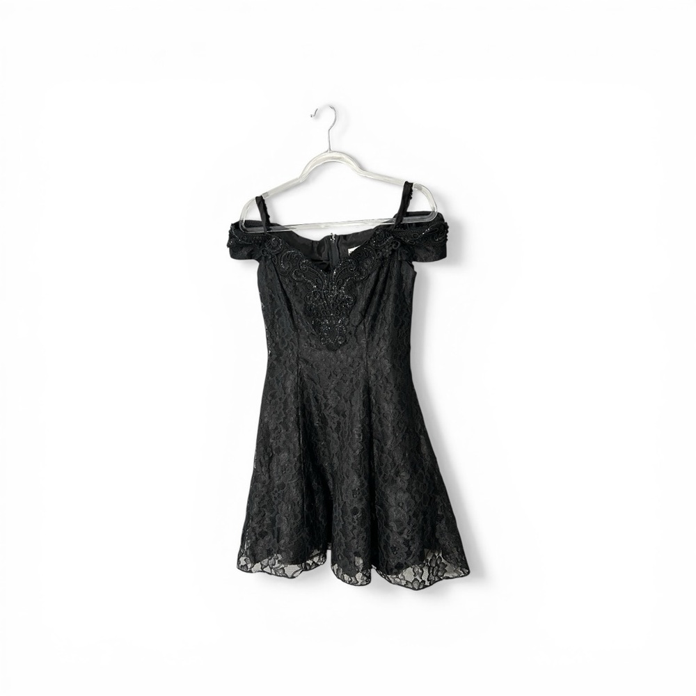 Zum Zum True Vintage 1980s Black Lace Off Shoulder Prom Dress ILGWU USA Sz 7/8